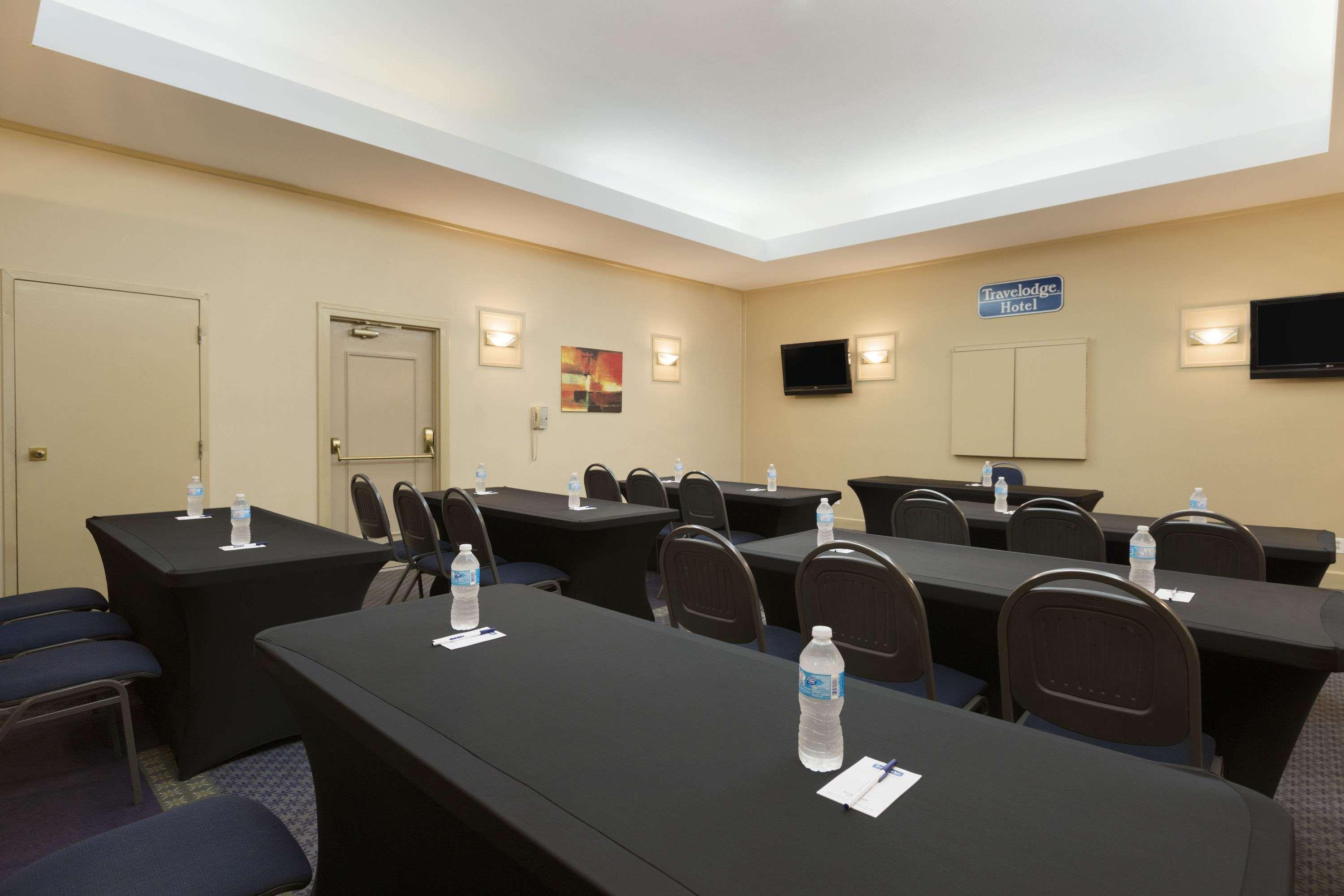Travelodge Hotel By Wyndham Vancouver Airport Richmond Ngoại thất bức ảnh